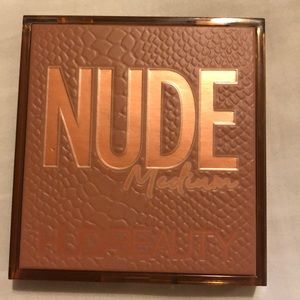HUDA BEAUTY Nude Obsessions Eyeshadow medium